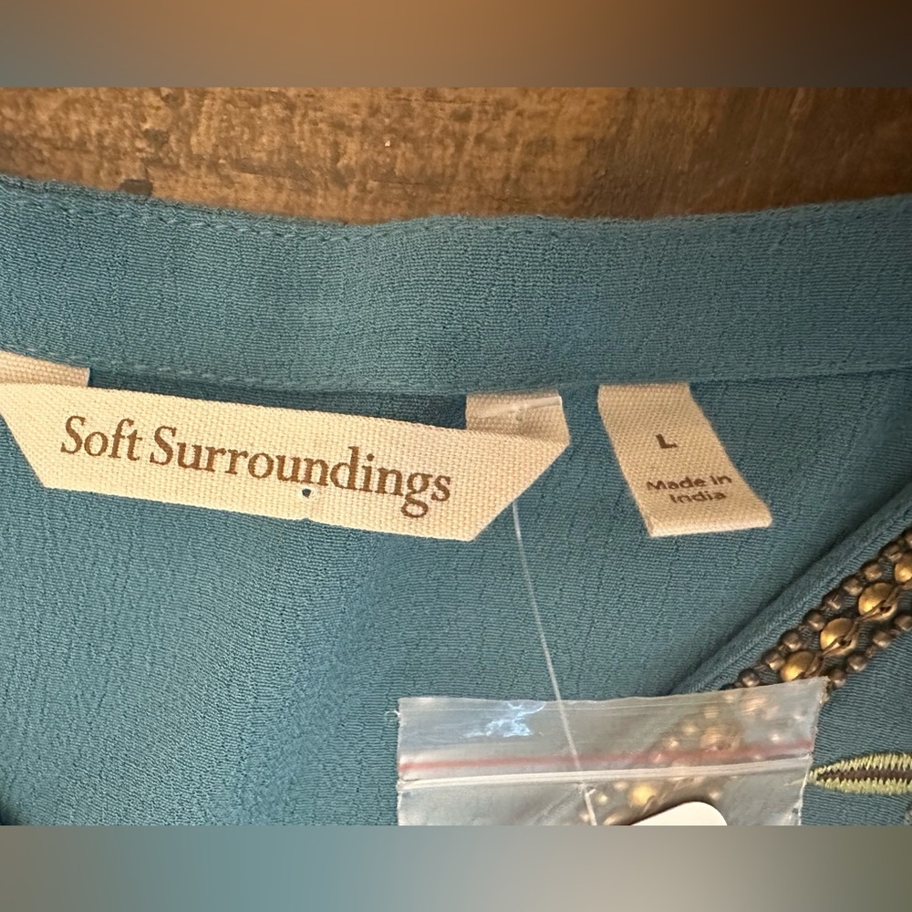 NWT Soft Surroundings Teal Blue Pathfind Floral Embroidered Top - Size L - Picture 5 of 6